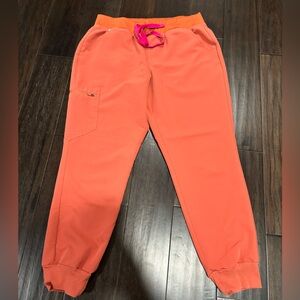 Figs Zamora joggers in TERRA COTTA size MP